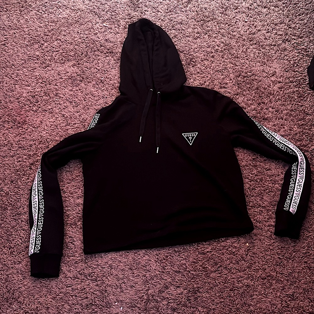 Black guess cropped hoodie